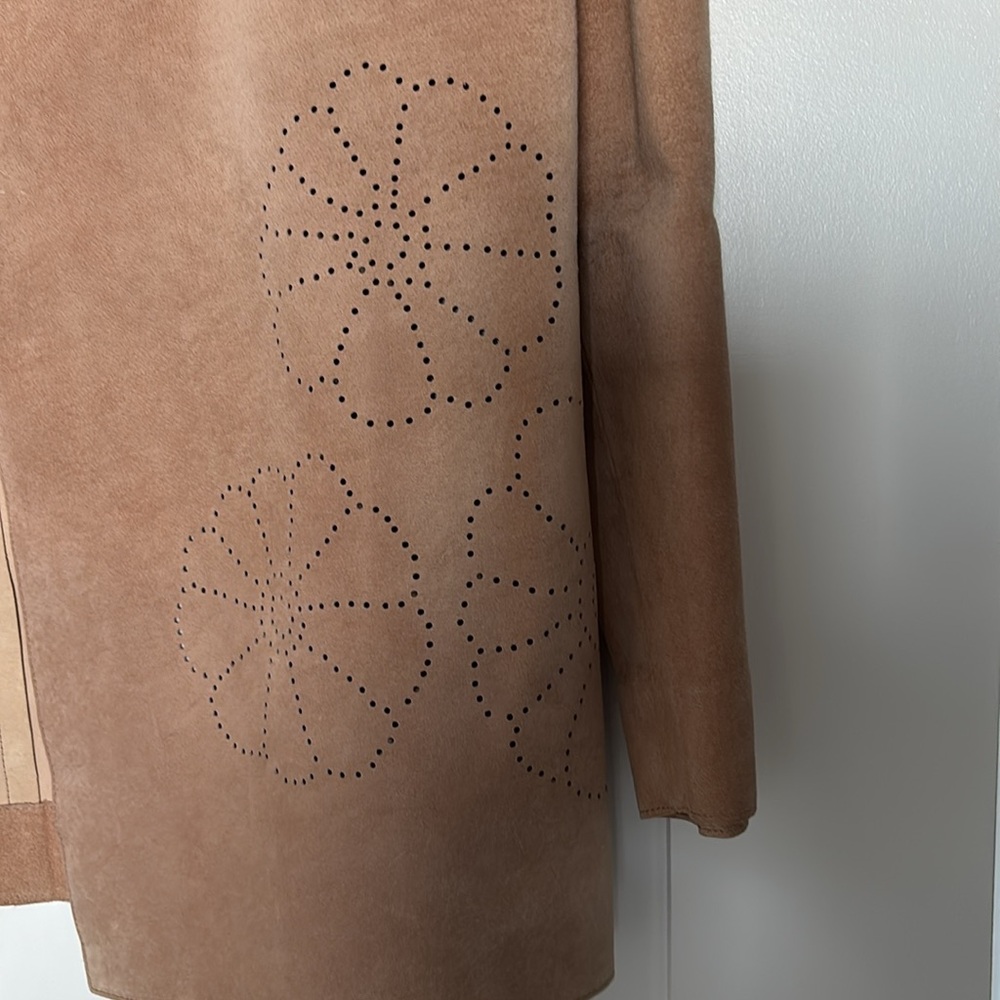 Leather jacket - Picture 2 of 6